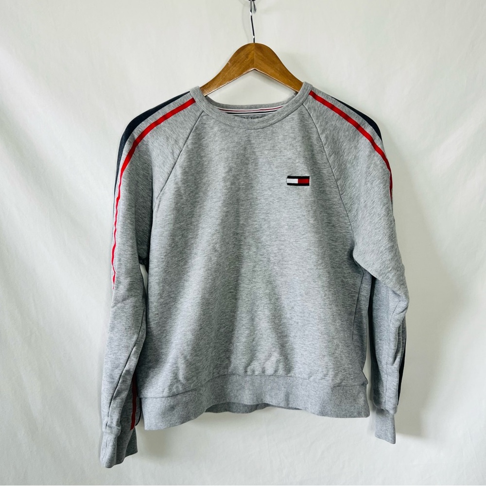 2/$20 VTG Tommy Hilfiger Grey Striped Sleeve Retro Sweatshirt